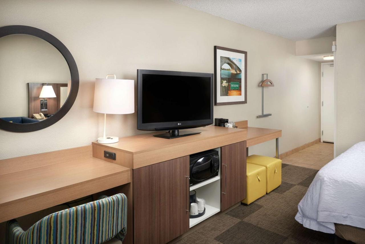 Hampton Inn Lake Havasu City Dış mekan fotoğraf